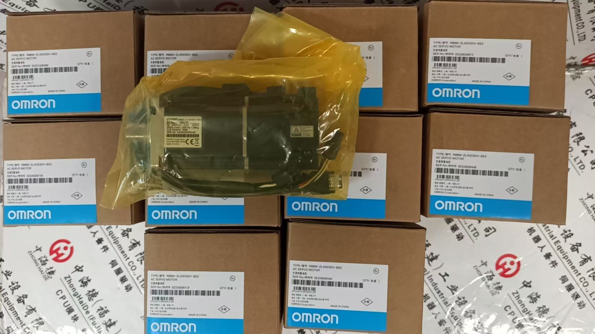 OMRON R88M-ZL40030H-BS2交流伺服電機(jī)