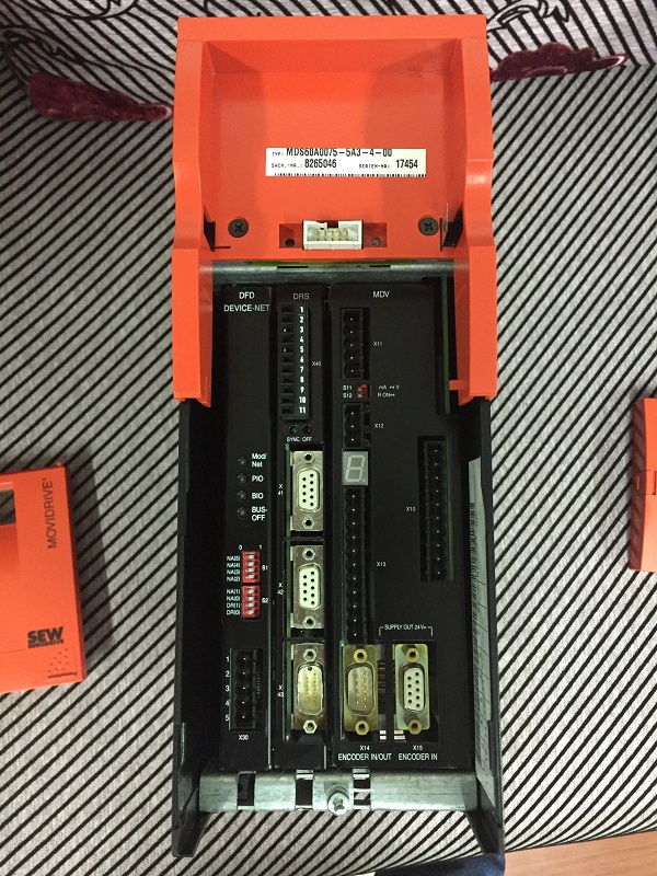 SEW MDS60A0075-5A3-4-00 变频器