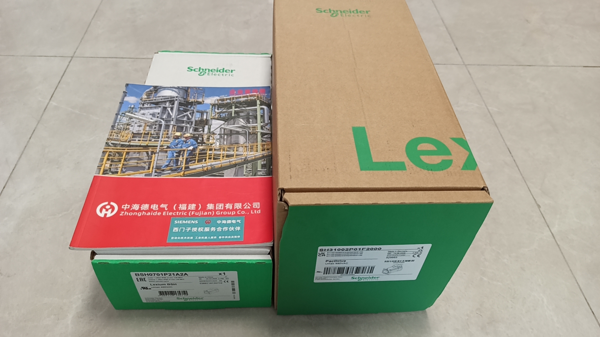 SCHNEIDER SH31002P01F2000伺服電機(jī)