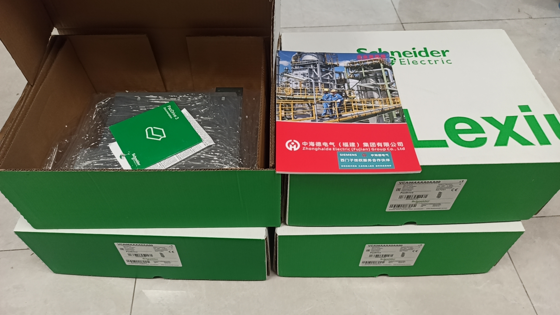 SCHNEIDER VCA08AAAA0AA00运动控制器